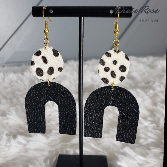 Handmade Faux Leather Earrings! - Picture 1 of 2